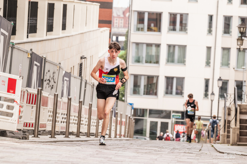 Julian Doetsch in Aktion beim Orientierungslauf in Stettin.